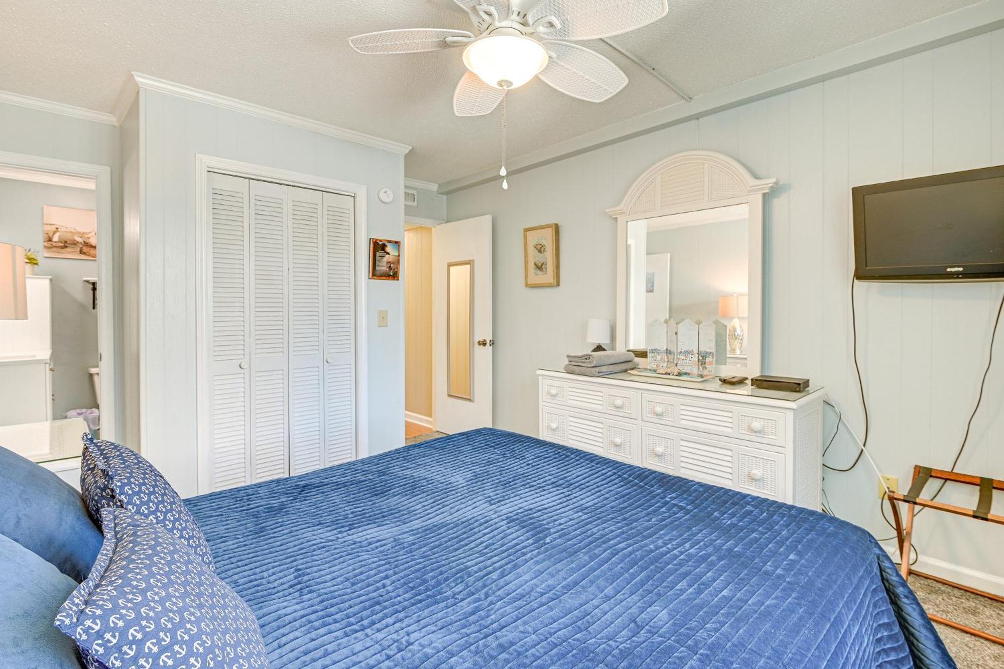 Coastal Condo On Beach With Community Pool Access! Myrtle Beach Bagian luar foto